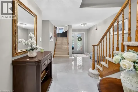 43 Puritan Court Stoney Creek ON L8E 4K9