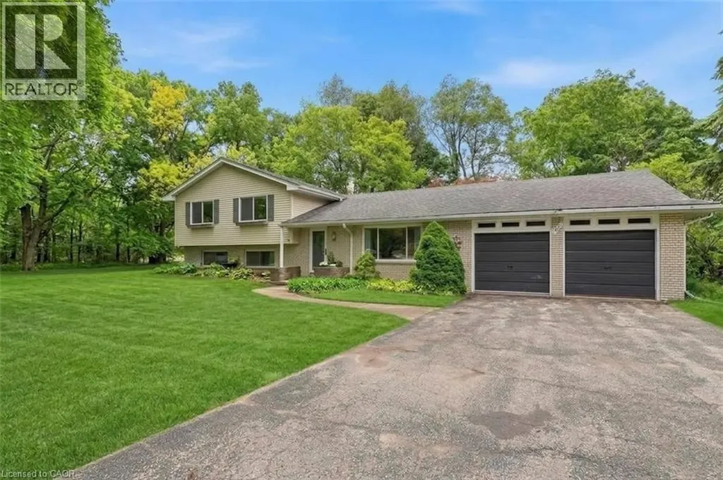 627 Westmount Road West Kitchener ON N2M 1R7