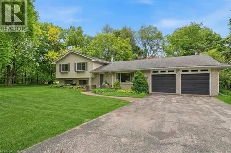 627 Westmount Road West Kitchener ON N2M 1R7