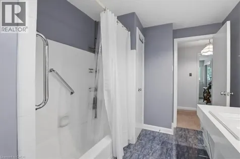 627 Westmount Road West Kitchener ON N2M 1R7
