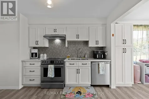 5 Chestnut Place Orillia ON L3V 7N8
