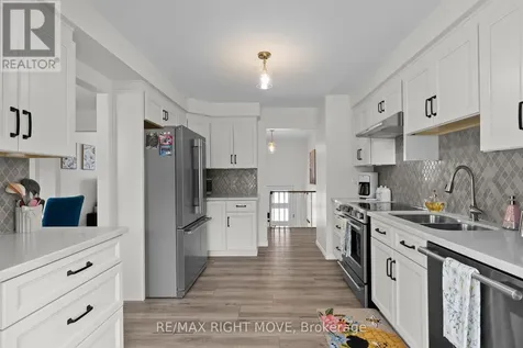 5 Chestnut Place Orillia ON L3V 7N8