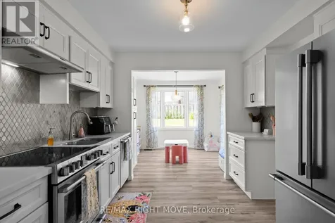 5 Chestnut Place Orillia ON L3V 7N8