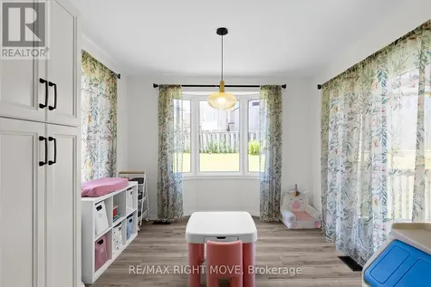 5 Chestnut Place Orillia ON L3V 7N8