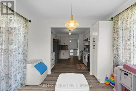 5 Chestnut Place Orillia ON L3V 7N8