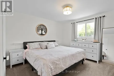 5 Chestnut Place Orillia ON L3V 7N8