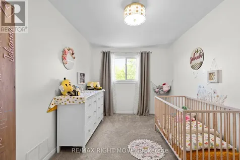 5 Chestnut Place Orillia ON L3V 7N8