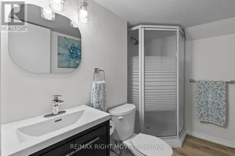 5 Chestnut Place Orillia ON L3V 7N8