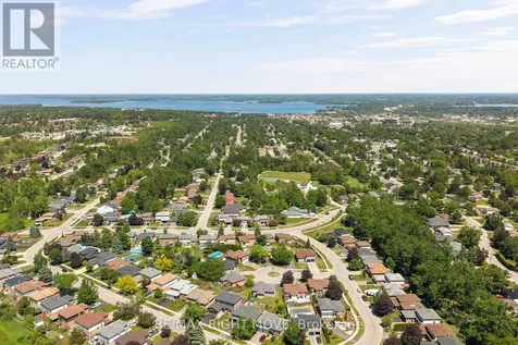 5 Chestnut Place Orillia ON L3V 7N8