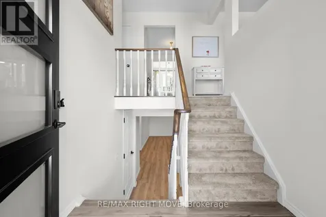 5 Chestnut Place Orillia ON L3V 7N8