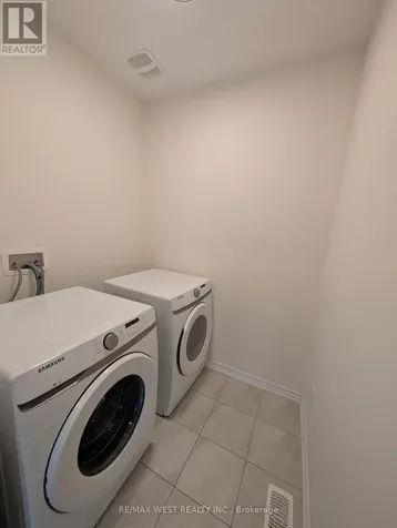 33 Bannister Road Barrie ON L9J 0L5