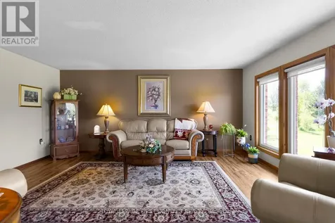 2053 26 Highway Springwater ON L9X 0G5