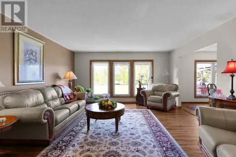 2053 26 Highway Springwater ON L9X 0G5