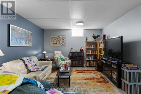 2053 26 Highway Springwater ON L9X 0G5