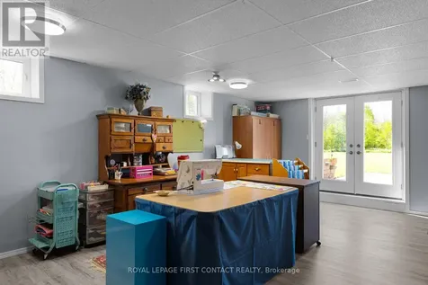 2053 26 Highway Springwater ON L9X 0G5