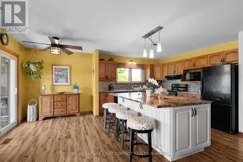 2053 26 Highway Springwater ON L9X 0G5