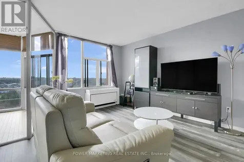 2759 Carousel Crescent Ottawa ON K1T 2N5