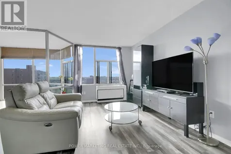 2759 Carousel Crescent Ottawa ON K1T 2N5