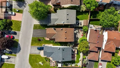 1912 Des Epinettes Avenue Ottawa ON K1C 6P5