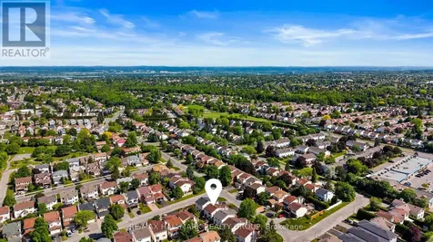 1912 Des Epinettes Avenue Ottawa ON K1C 6P5