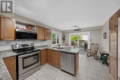 1912 Des Epinettes Avenue Ottawa ON K1C 6P5