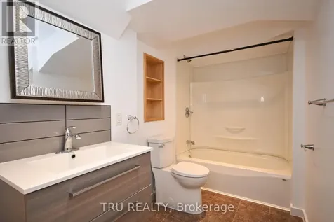 1847 Walkley Road Ottawa ON K1H 6X9