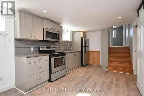 1847 Walkley Road Ottawa ON K1H 6X9