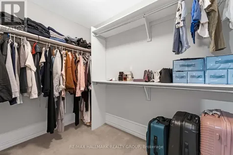 327 Ballinville Circle Ottawa ON K4M 0C4