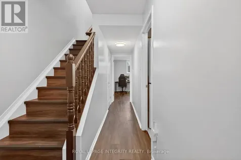 256 Cresthaven Drive Ottawa ON K2G 6W4
