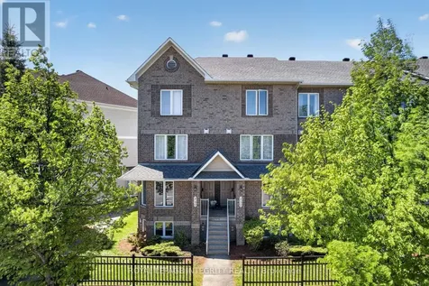 256 Cresthaven Drive Ottawa ON K2G 6W4