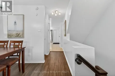 256 Cresthaven Drive Ottawa ON K2G 6W4