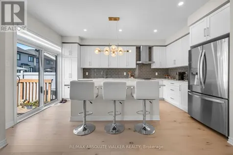 728 Perseus Avenue Ottawa ON K2J 6V8