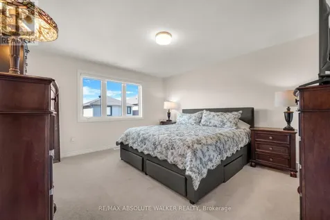 728 Perseus Avenue Ottawa ON K2J 6V8