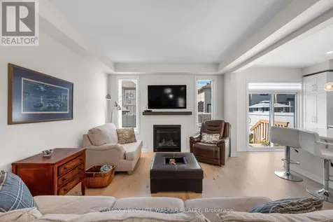 728 Perseus Avenue Ottawa ON K2J 6V8