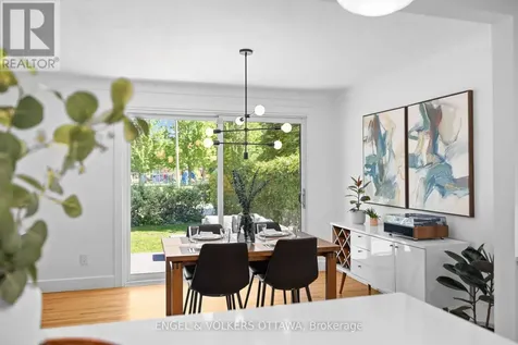 2161 Blossom Drive Ottawa ON K1H 6G6