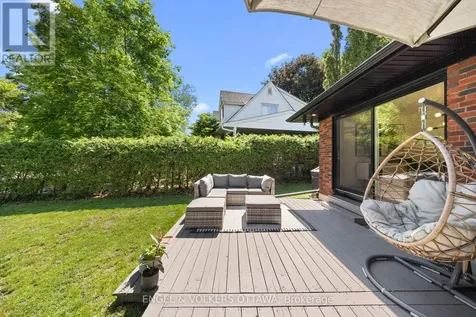2161 Blossom Drive Ottawa ON K1H 6G6