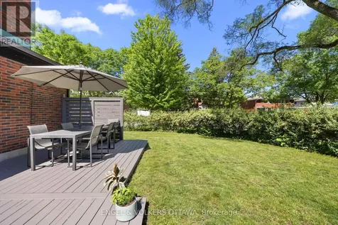 2161 Blossom Drive Ottawa ON K1H 6G6