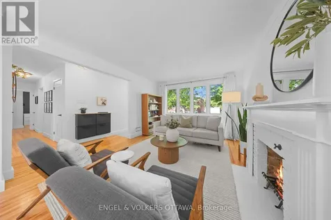 2161 Blossom Drive Ottawa ON K1H 6G6
