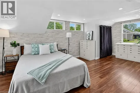 4956 Beam Street Beamsville ON L3J 0K2