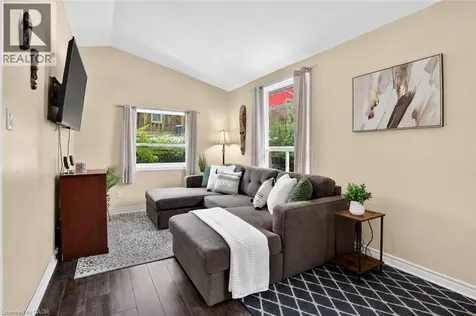 4956 Beam Street Beamsville ON L3J 0K2
