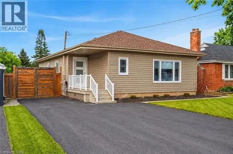 258 Sanatorium Road Hamilton ON L9C 1Z9