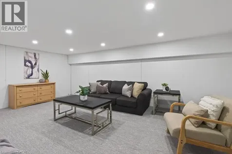 258 Sanatorium Road Hamilton ON L9C 1Z9