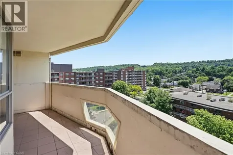 8 Village Green Boulevard Stoney Creek ON L8G 5B8