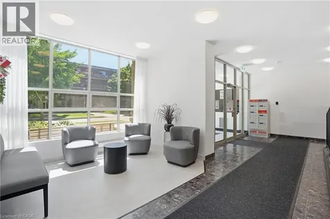 8 Village Green Boulevard Stoney Creek ON L8G 5B8