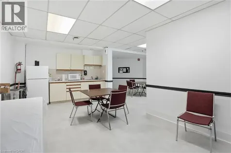 8 Village Green Boulevard Stoney Creek ON L8G 5B8