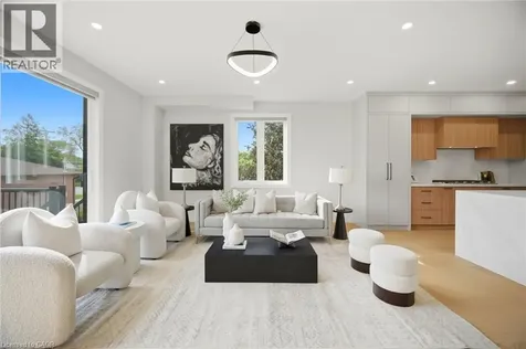 1230 Alexandra Avenue Mississauga ON L5E 2A5