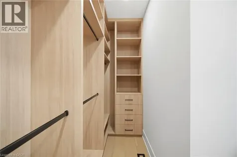 1230 Alexandra Avenue Mississauga ON L5E 2A5