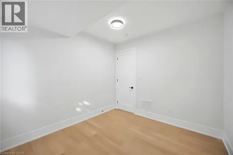 1230 Alexandra Avenue Mississauga ON L5E 2A5
