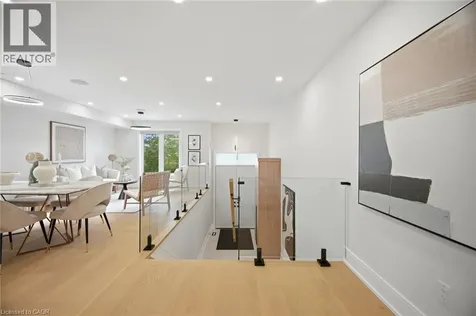 1230 Alexandra Avenue Mississauga ON L5E 2A5