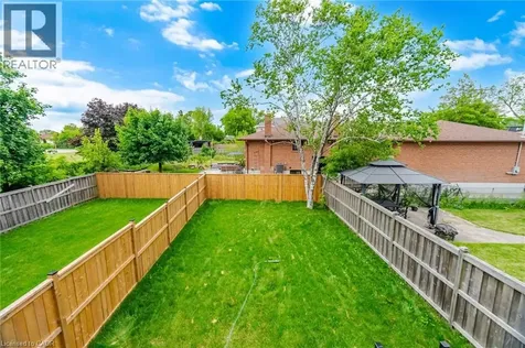 1230 Alexandra Avenue Mississauga ON L5E 2A5